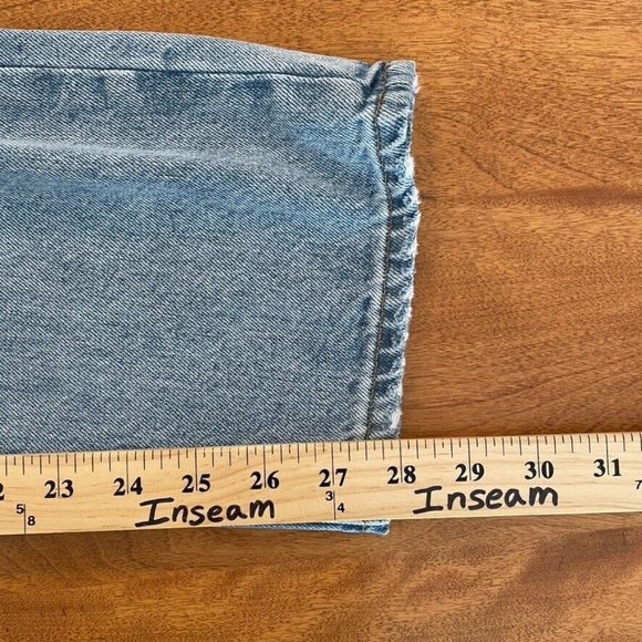 Denim Forum Joni High Rise Loose Jeans Light Wash Knee Holes Distressed - Picture 8 of 12